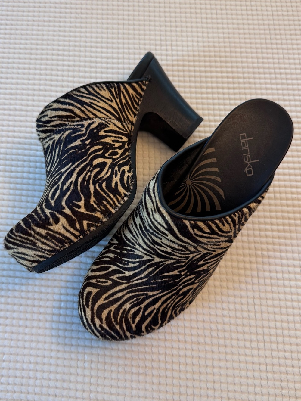 VINTAGE Dansko "Rae" Zebra Calf Hair Heeled Clogs Mules (Size 39)